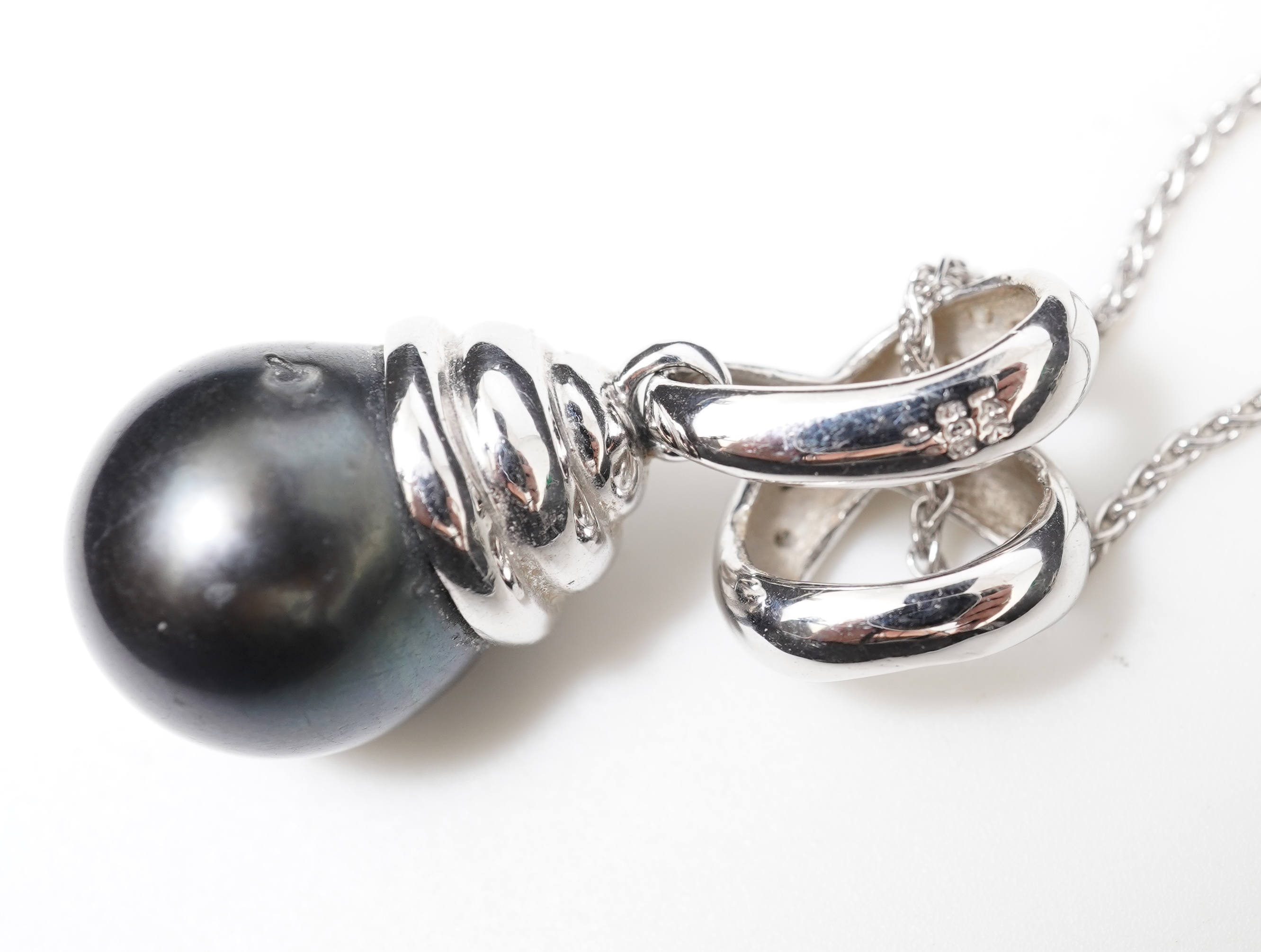 A cultured pearl and diamond demi-parure